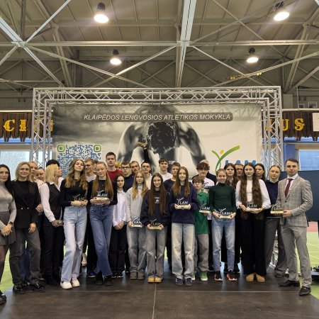 Geriausių Klaipėdos lengvosios atletikos mokyklos sportininkų apdovanojimai 2024